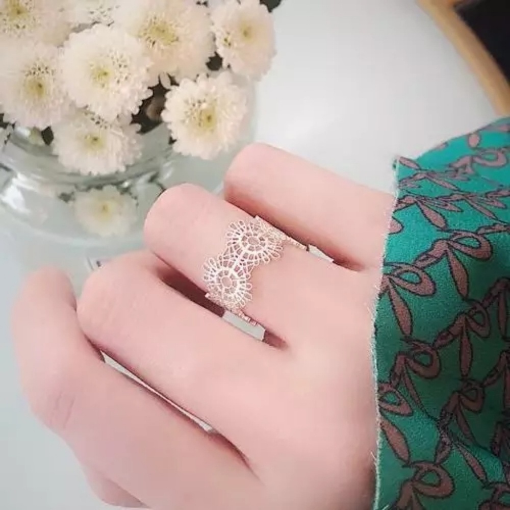Brand new Lace Open Ring